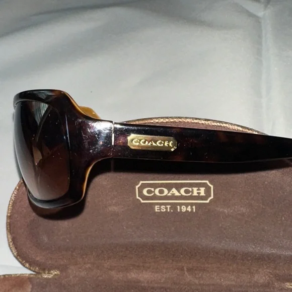 😎 COACH Brown Sunglasses with signature case - Picture 5 of 12